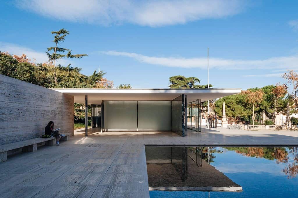 Architectural photograph of the Barcelona Pavilion